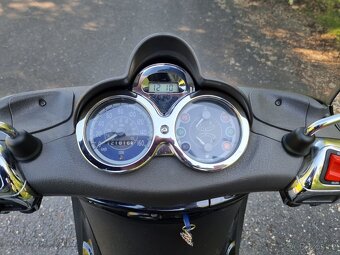 Piaggio Beverly 250 - 7