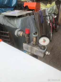 Prodám kotel na olej 63 Kw - 7