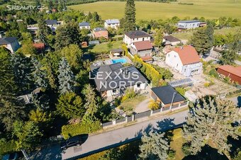 Bungalov 5+kk, Zahrada, bazén, terasa, pergola - Řitka - 7