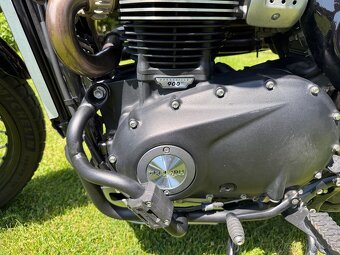 Triumph Street Scrambler 900 - 7