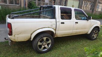 Nissan Navara pickup D22 4x4 - 7