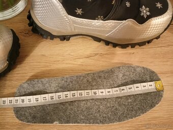 Nové dětské zimní boty, vel.33 - 7