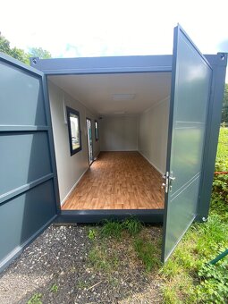 Skladový kontejner o rozměru 3x7m s plechovými vraty - 7