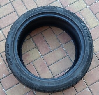 225/45 R18 95V XL zimní pneu NEXEN rok 2024  7-8mm - 7