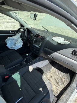 VW Golf 5 - 1.9 TDI - 7