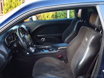 Dodge Challenger, 5.7 HEMI V8 SRT vzhled - DPH - 7