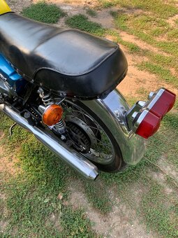 Suzuki GT 250 1976 - 7