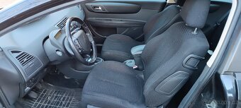 Citroen C4 VTR 1,6HDI 80kw 11/2006 - 7
