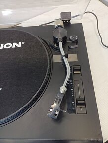 GRAMO Medion MD83821, poloautomat, USB, SD, stroboscop - 7