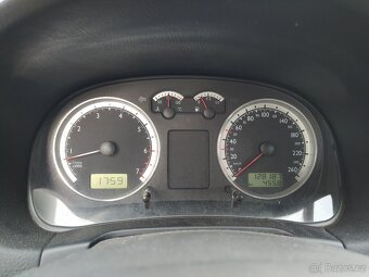 Volkswagen Golf 1.4 - 7