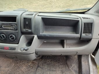Peugeot Boxer 2.2 - 7