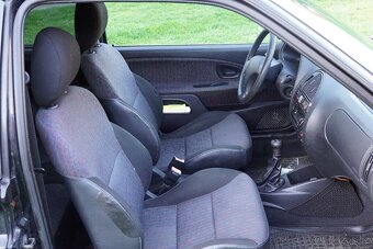 Citroën Saxo 1.4 VTS (2001) – STK do 02/2027 – dvě sady kol - 7