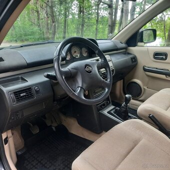 Nissan X Trail 2,2 dci - 7