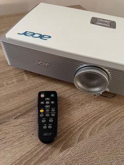 Projektor Acer K520 - LED, HDMI, vysoká svítivost a kontrast - 7