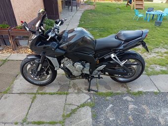 Yamaha FZ1 - 7