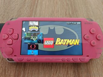 PlayStation psp 1000 růžová - 7