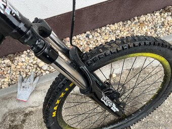 Celoodpružené sjezdové/dirt kolo agang rocknrolla - 7