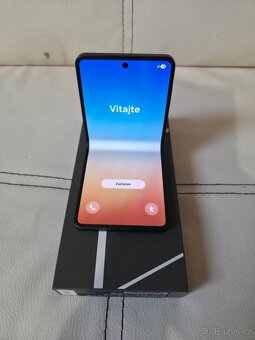 Samsung galaxy Z Flip 7 512GB Top stav ☎️Do neděle 20000,-Kč - 7