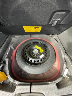 Volvo V50 combi na náhradní díly - 7