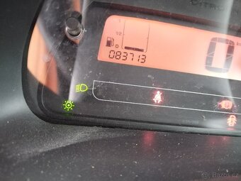 Prodám citroen c3 1.1 najeto 83t ČR - 7