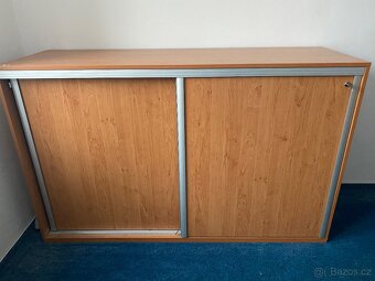 Kancelářský stůl s komodou - 7