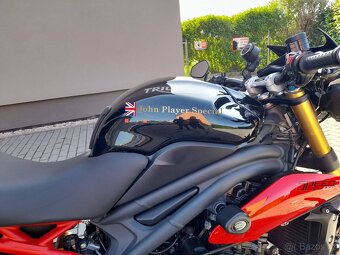 Triumph Speed Triple 1050 R - 7