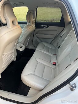 Volvo XC60 II D4 AWD Inscription - 7