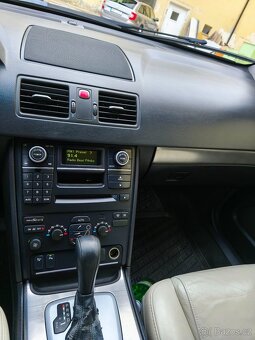 Volvo XC90 2,4 D5 Automat - 7