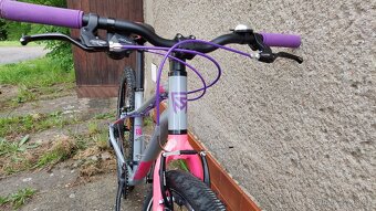 Prodám dívčí kolo Rock Machine Thunder 26" - 7