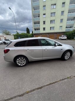 Opel Astra J Sport Tourer - 7