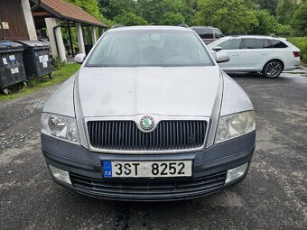 Škoda Octavia II 2.0TDI - VADA MOTORU - 7