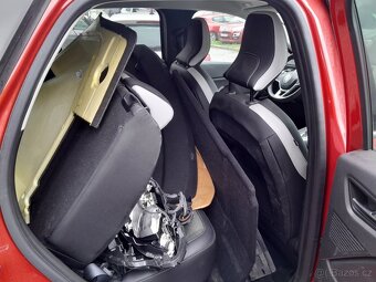 Renault Captur 1,6 Hybrid - 7
