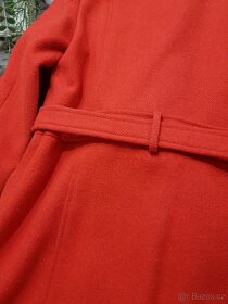 POŠTA  V CENĚ Krásný dámský kabát jasně červený velikost S-M - 7