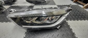 Toyota Yaris IV 4 (XP210) 2020 - svetlo lampa LED svetlomet - 7