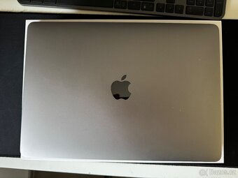 Apple MacBook Air M1, Space Gray - 7