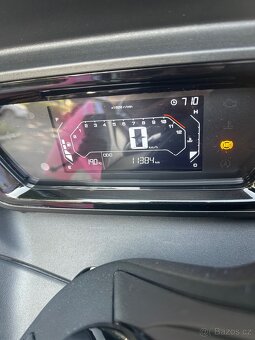 Prodám skútr Yamaha XMAX 125 - 7