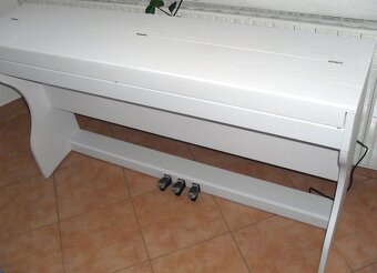 Prodej stojanu na dig. piano, piano k tomu zdarma - 7