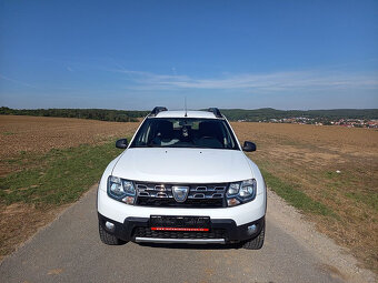 Dacia Duster 1.6i klima+alu.kola+4x4+ČR - 7