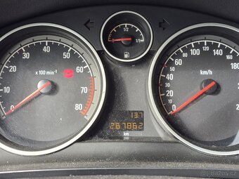 Opel Zafira, benzín 1.8, 103kw, 7 místná - 7