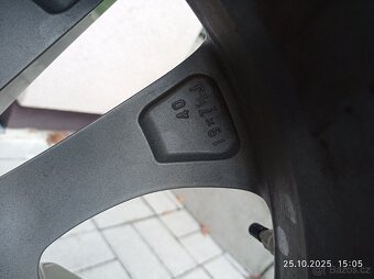 Ojedinělá ZIMNI al kola 19" ORIGINAL Toyota RAV 4, r.v. 202 - 7