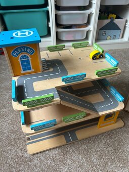 Učící věž + dřevěné parkoviště - 7