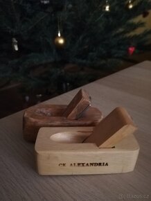 2 x dřevěný hoblík - 1 x nový, 1 x retro starší - používaný - 7