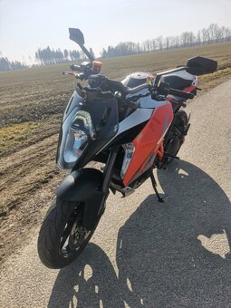 Ktm-1290-super-duke-gt - 7