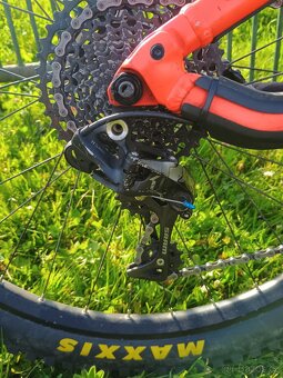 Celoodpružené enduro kolo Commencal meta vel. L - 7