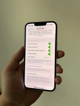 iPhone 13 bílý, 128 GB - 7