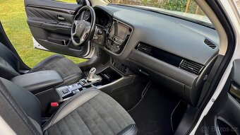 Hybridni Outlander 2.4PHEV 165Kw Matrix svetla EVdojezd 50km - 7