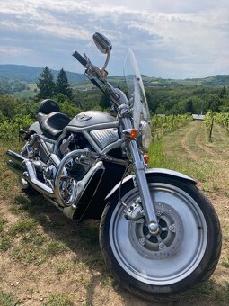 Harley Davidson V-ROD - 7