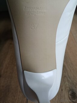 Bílé lodičky na podpadku celokožené vel. 37 - 7