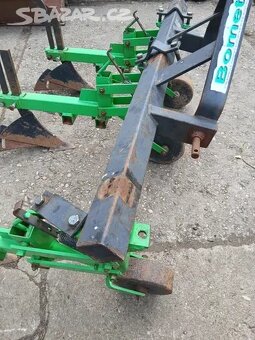 Prodám kombinaci hrobkovač plečkovač řádkovač - 7