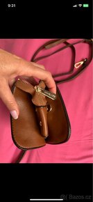 Krasna hneda kabelka Michael Kors - 7